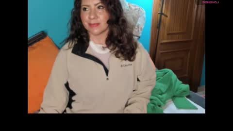 Snapshot of elif__girasol chatting on 03/01/25, 06:54 elifgirasol online show from 03/01/25, 06:54