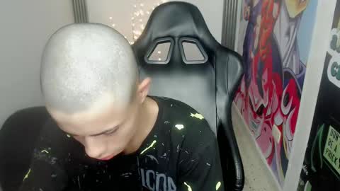 Snapshot of elii_797 chatting on 01/22/25, 05:59 bby-santy online show from 01/22/25, 05:59