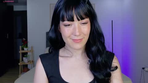 eliiih_ online show from 10/04/25, 02:20