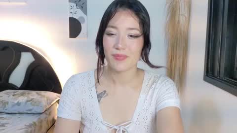eliiih_ online show from 04/27/26, 03:04