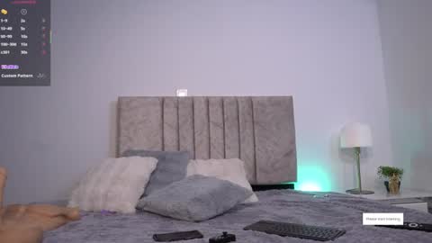 E L I I Z A B E T H   online show from 06/12/26, 10:52