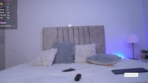 E L I I Z A B E T H   online show from 06/30/26, 12:33