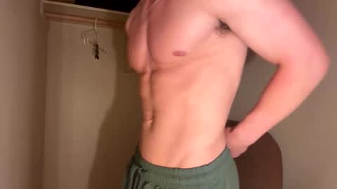 Snapshot of elijahkinky24 chatting on 05/18/26, 07:09 elijahkinky24 online show from 05/18/26, 07:09