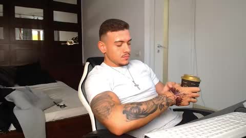 ElijahThorne online show from 02/04/26, 09:48