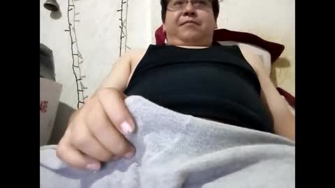 Snapshot of elimposstor chatting on 01/14/26, 04:40 elimposstor online show from 01/14/26, 04:40