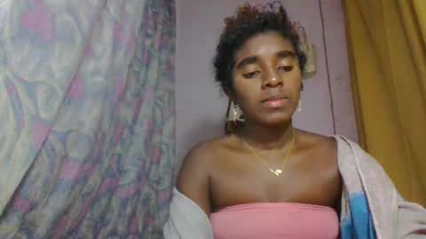 Snapshot of elina981 chatting on 05/10/26, 08:19 elina981 online show from 05/10/26, 08:19