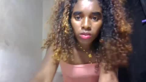 Snapshot of elina981 chatting on 05/27/26, 04:04 elina981 online show from 05/27/26, 04:04