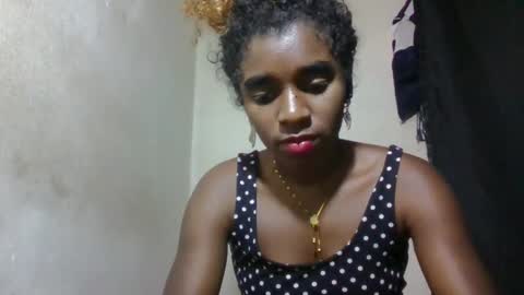 Snapshot of elina981 chatting on 06/02/26, 10:17 elina981 online show from 06/02/26, 10:17