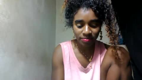 Snapshot of elina981 chatting on 06/08/26, 10:37 elina981 online show from 06/08/26, 10:37