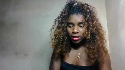 Snapshot of elina981 chatting on 06/14/26, 06:15 elina981 online show from 06/14/26, 06:15