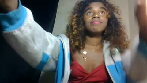 Snapshot of elina981 chatting on 06/14/26, 07:27 elina981 online show from 06/14/26, 07:27