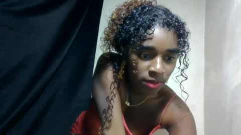 Snapshot of elina981 chatting on 06/18/26, 04:44 elina981 online show from 06/18/26, 04:44