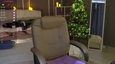 Snapshot of elina_nortas chatting on 12/27/24, 07:18 Elina online show from 12/27/24, 07:18