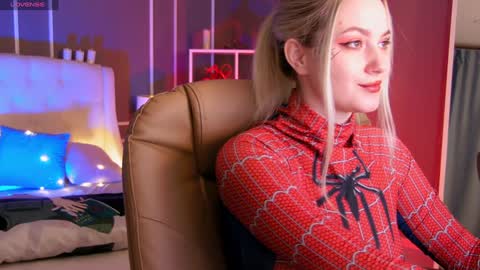 Snapshot of elina_nortas chatting on 01/31/25, 01:22 Elina online show from 01/31/25, 01:22