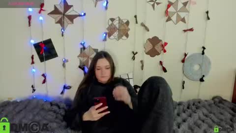 elina_x online show from 06/17/26, 01:23