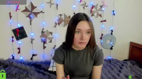 elina_x online show from 06/18/26, 01:37