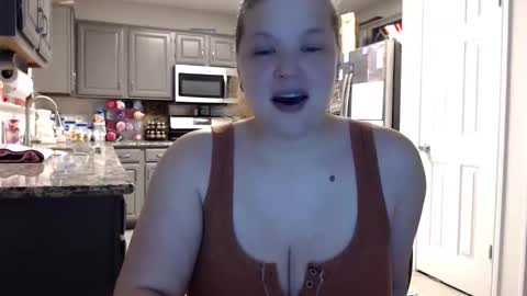 Snapshot of elinah_hanile chatting on 06/06/26, 03:11 Elinah online show from 06/06/26, 03:11