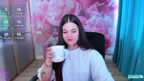 ElinaMils online show from 05/16/26, 06:43