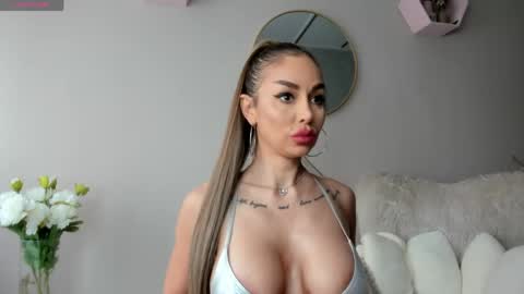Elina online show from 05/04/26, 09:49