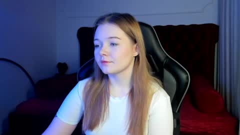 Snapshot of elinavale chatting on 03/31/26, 05:13 elinavale online show from 03/31/26, 05:13