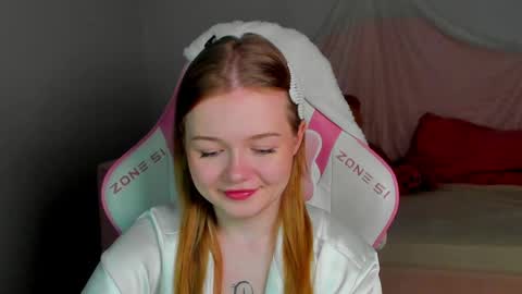 Snapshot of elinavale chatting on 05/07/26, 04:12 elinavale online show from 05/07/26, 04:12