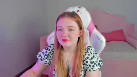 Snapshot of elinavale chatting on 05/10/26, 05:07 elinavale online show from 05/10/26, 05:07