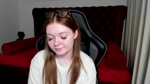 elinavale online show from 06/12/26, 05:34