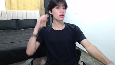 Snapshot of elio_collem chatting on 01/21/25, 07:26 ELIO online show from 01/21/25, 07:26