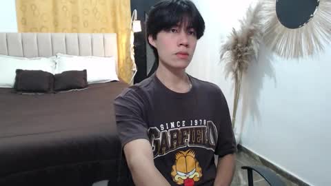 Snapshot of elio_collem chatting on 12/02/25, 03:45 ELIO online show from 12/02/25, 03:45