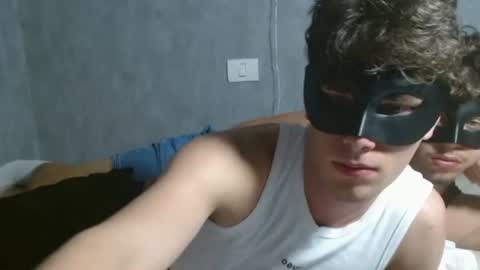 Snapshot of elio_cruz chatting on 07/28/26, 03:21 Elio online show from 07/28/26, 03:21