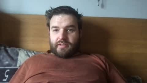Snapshot of eliot26 chatting on 02/04/25, 10:32 e26 online show from 02/04/25, 10:32
