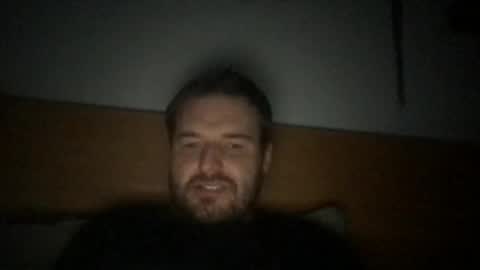 Snapshot of eliot26 chatting on 11/14/25, 09:35 e26 online show from 11/14/25, 09:35