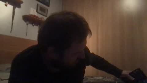 Snapshot of eliot26 chatting on 11/26/25, 06:31 e26 online show from 11/26/25, 06:31