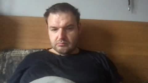 Snapshot of eliot26 chatting on 12/22/25, 12:57 e26 online show from 12/22/25, 12:57