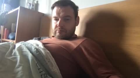 Snapshot of eliot26 chatting on 02/22/26, 11:31 e26 online show from 02/22/26, 11:31