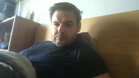 Snapshot of eliot26 chatting on 05/31/26, 11:28 e26 online show from 05/31/26, 11:28