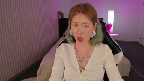Elira Vane online show from 06/16/26, 10:51