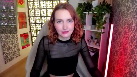 Snapshot of elis_cherry chatting on 10/10/25, 02:21 Elis  online show from 10/10/25, 02:21