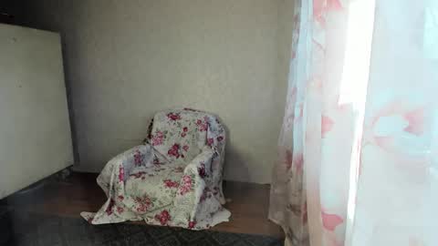 Snapshot of elis_gabbi chatting on 02/26/26, 08:35 Elis online show from 02/26/26, 08:35