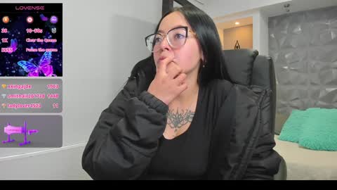Snapshot of elisa_collins chatting on 02/07/25, 05:40 ELISSA online show from 02/07/25, 05:40