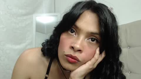 Snapshot of elisa_diaz_14 chatting on 02/12/25, 04:33 Elisa Diaz online show from 02/12/25, 04:33
