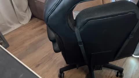 Snapshot of elisa_north chatting on 02/27/25, 05:13 Elisa North online show from 02/27/25, 05:13