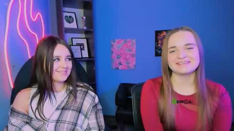 Snapshot of elisa_rise chatting on 03/05/26, 04:36 elisa_rise online show from 03/05/26, 04:36