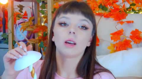 ElisabethDavis online show from 10/15/25, 10:32