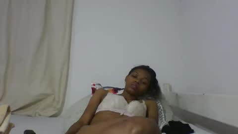 elisacich online show from 03/11/26, 07:42