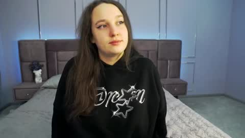 Elison online show from 03/12/25, 06:29