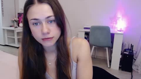 Elis online show from 11/13/25, 05:06