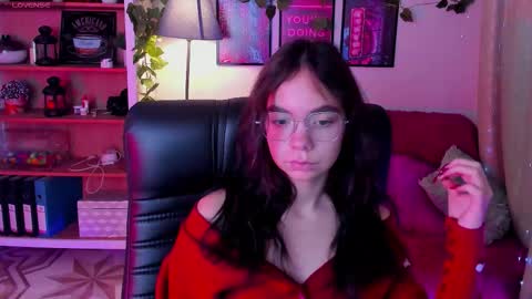 Elise online show from 10/11/25, 04:05