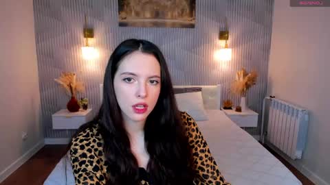 Snapshot of elise_robbie chatting on 03/21/26, 01:43 Elise online show from 03/21/26, 01:43