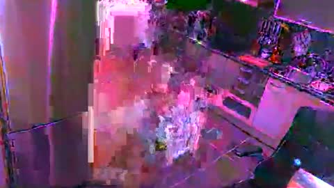 Snapshot of elise_tv chatting on 09/25/25, 09:07 Barbie online show from 09/25/25, 09:07